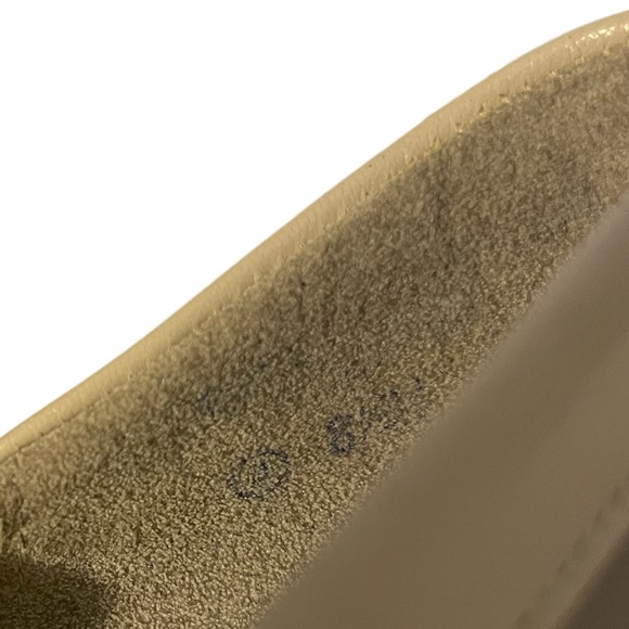 Grey and white Joyce bow heels. Size 8.5 - Picture 3 of 6